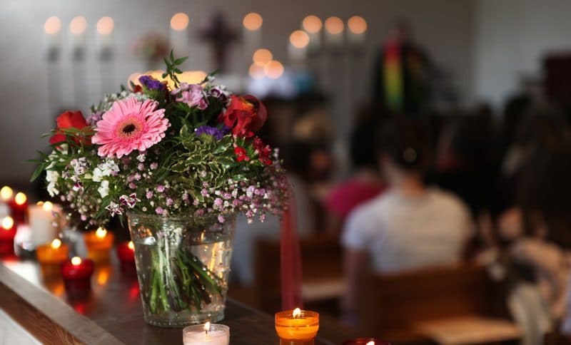 cérémonie dans un lieu de culte